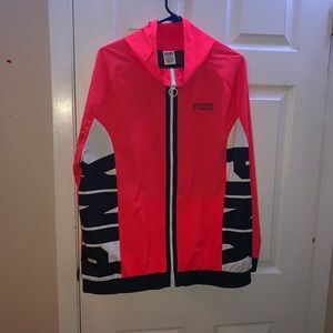 Women’s windbreaker